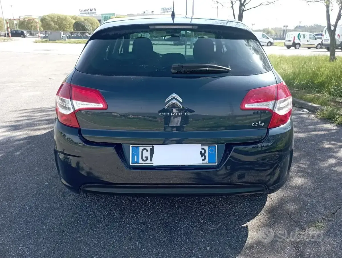 Usata Citroën C4 109 CV (80 kW) 2013 Blu Berlina