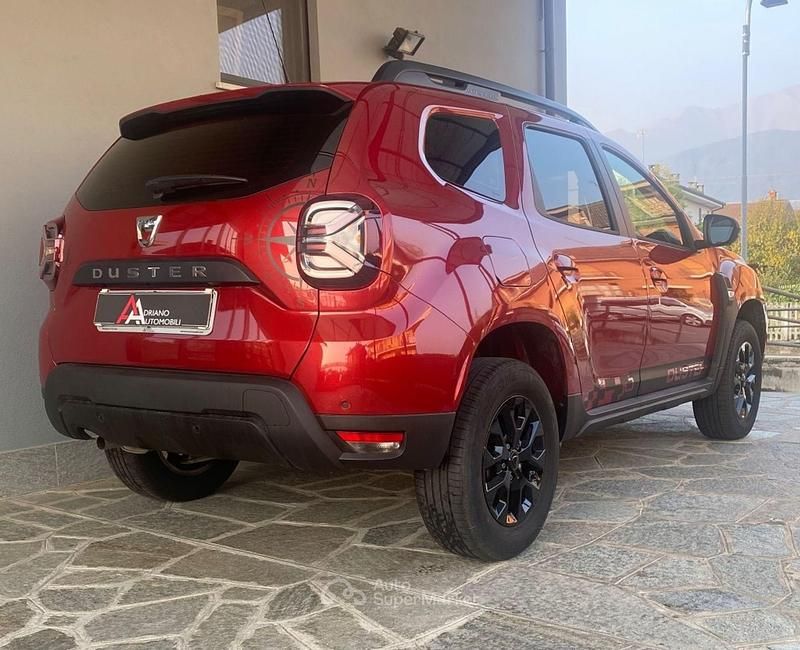 Usata Dacia Duster Acces 105 CV (77 kW) 2022 Rosso SUV