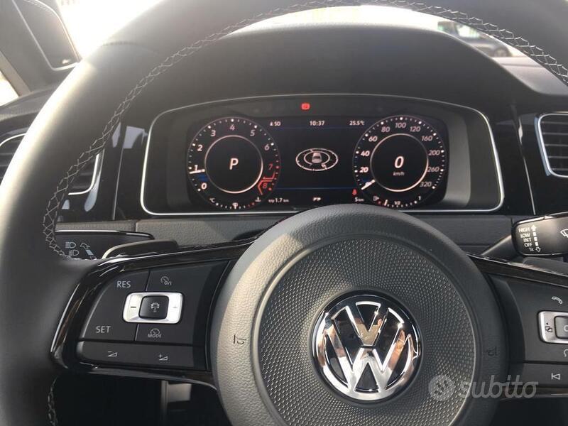 Usato 2017 VW Golf VII 2.0 Benzin 300 CV (33.000 €)