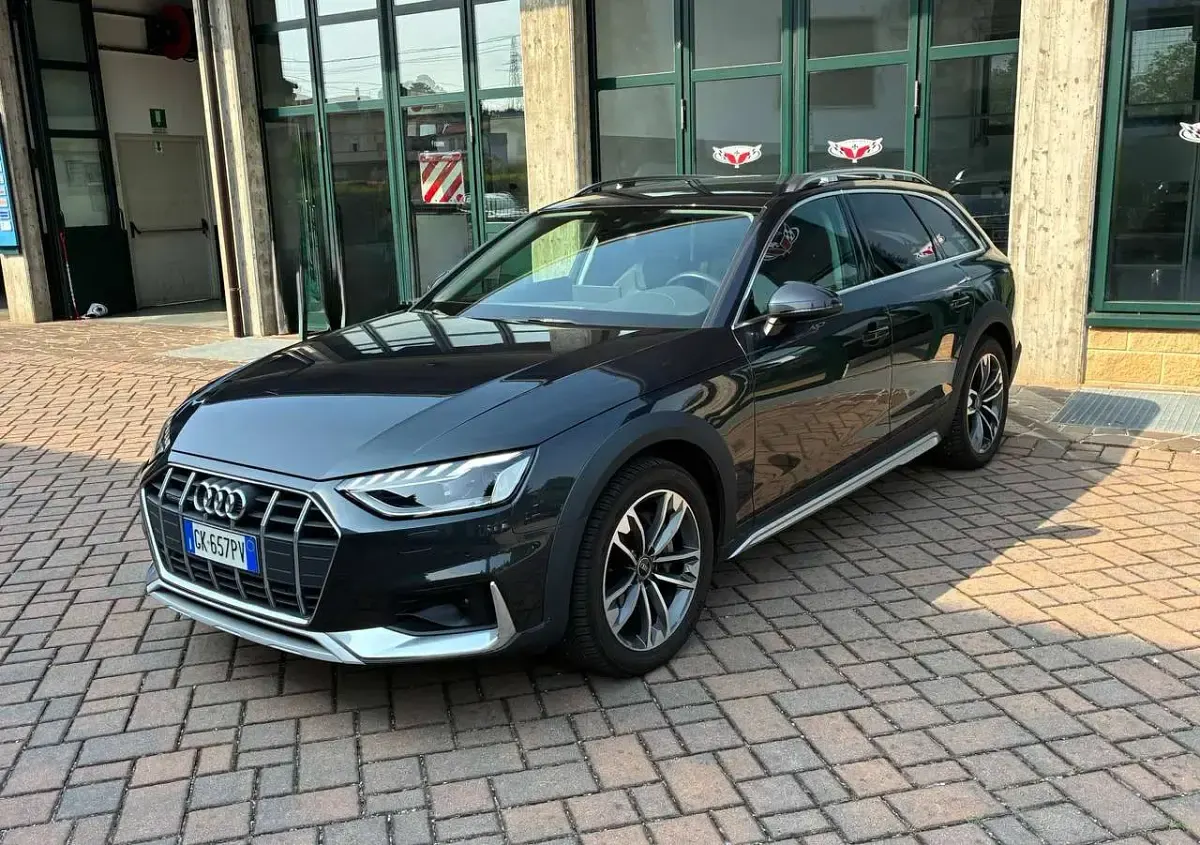 Usata Audi A4 Allroad Ambiente 204 CV (150 kW) 2022 Grigio Station wagon