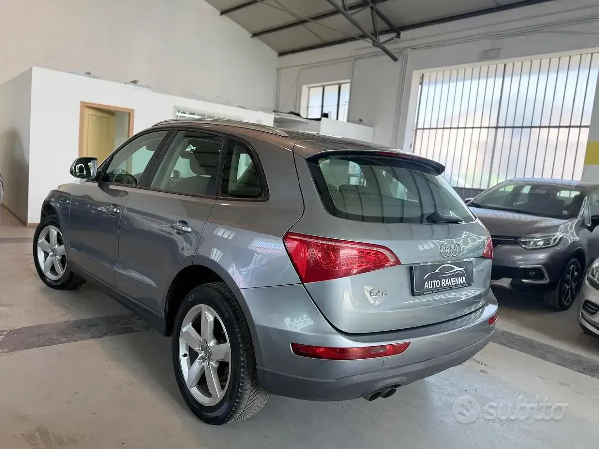 Usata Audi Q5 170 CV (125 kW) 2011 Grigio SUV
