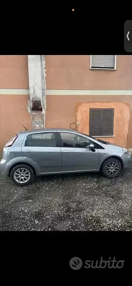 Usata Fiat Punto 77 CV (56 kW) 2012 Grigio Utilitaria