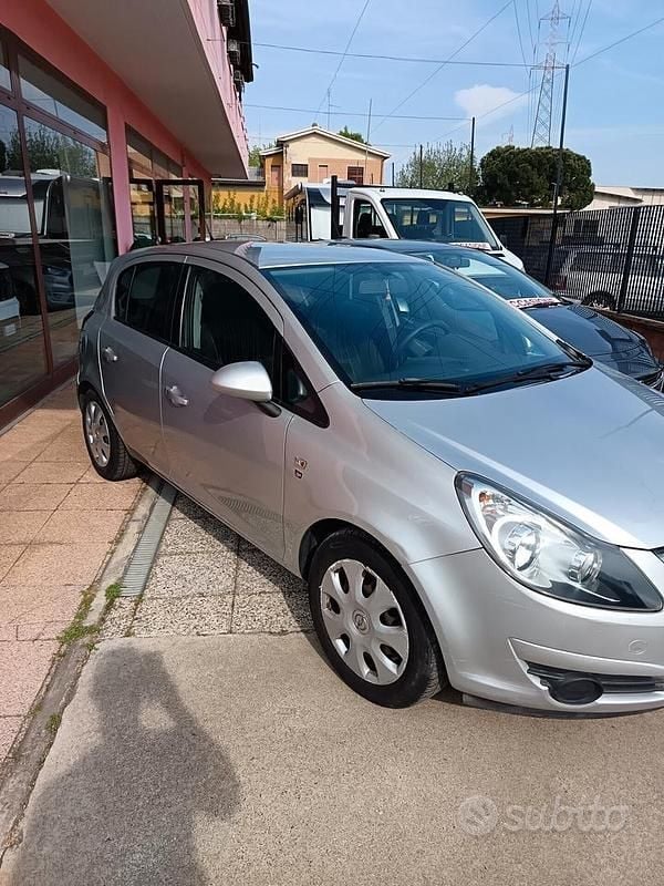 Usata Opel Corsa Cosmo 2011 Grigio Utilitaria