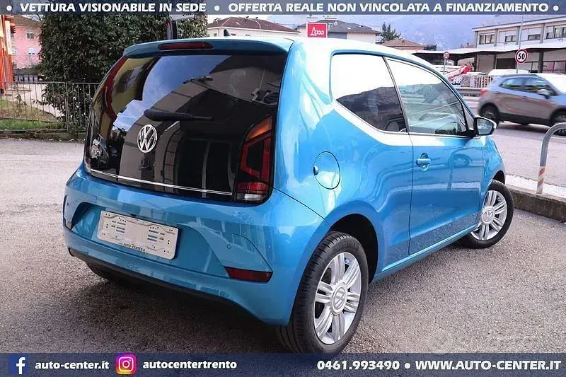 Begagnad VW up! high up! 60 HK (44 kW) 2018 Blå Halvkombi