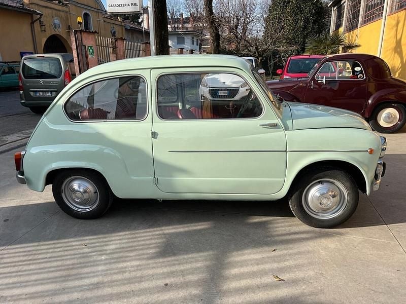 Blu Usata 1959 Fiat 600D Tre volumi | 5500 € - Immagine 1/4