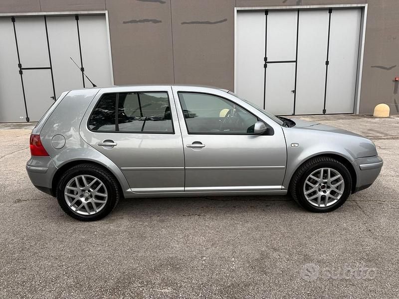 Usata VW Golf IV 101 CV (74 kW) 2003 Grigio Station wagon