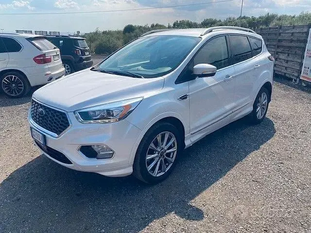 Usata Ford Kuga Vignale 150 CV (110 kW) 2017 Bianco SUV