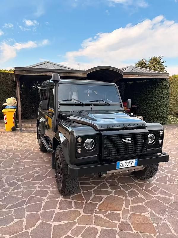 Usata Land Rover Defender 2008 Verde Station wagon