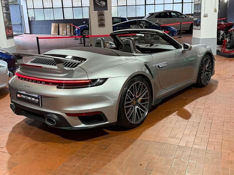 Usata Porsche 911 Turbo S Cabriolet 650 CV (478 kW) 2022 Argento gt Cabrio