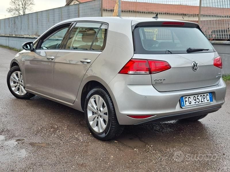 Usata VW Golf Trendline 110 CV (80 kW) 2017 Grigio Berlina