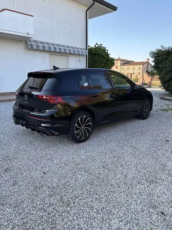 Usata VW Golf VIII Life 131 CV (96 kW) 2022 Berlina