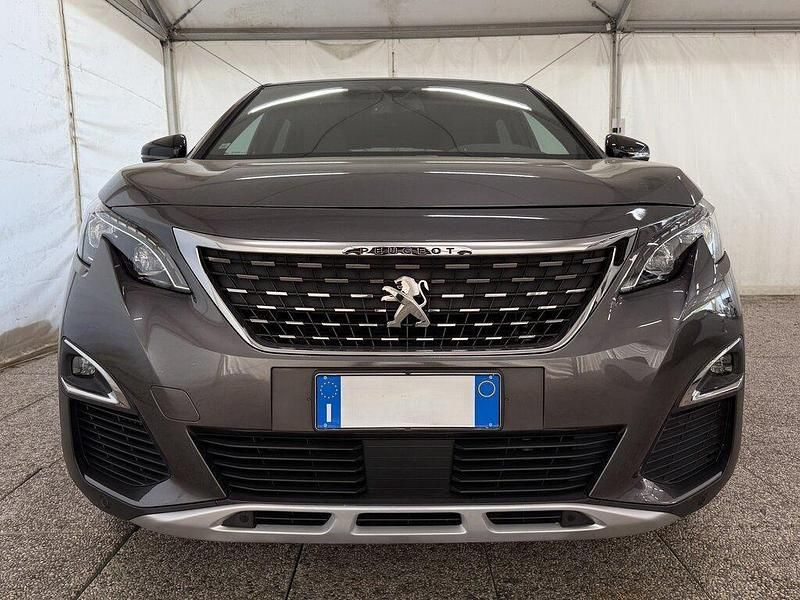 Usata Peugeot 3008 GT-line 130 CV (95 kW) 2019 Beige SUV