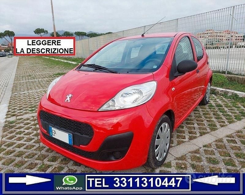 Usata Peugeot 107 68 CV (50 kW) 2013 Rosso Utilitaria