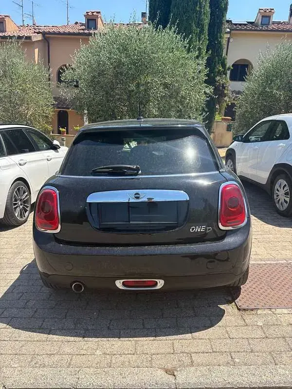 Usata Mini One D 95 CV (69 kW) 2015 Nero Utilitaria