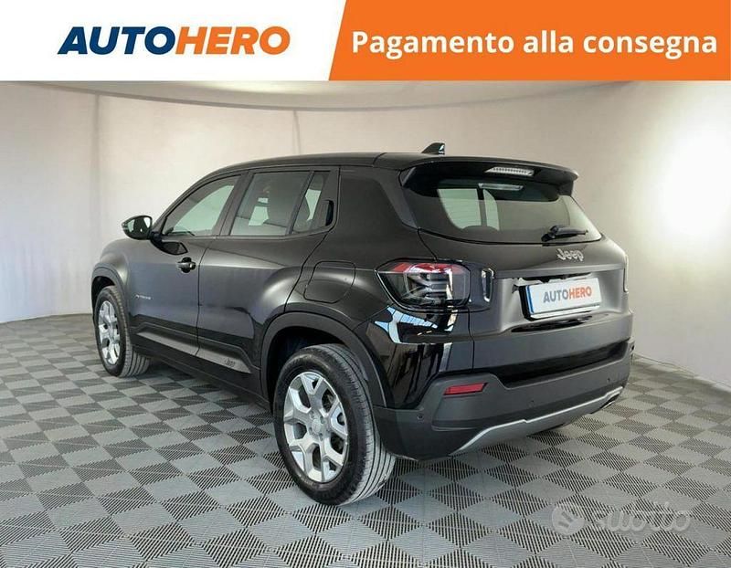 Usata Jeep Avenger Altitude 100 CV (73 kW) 2023 Nero SUV