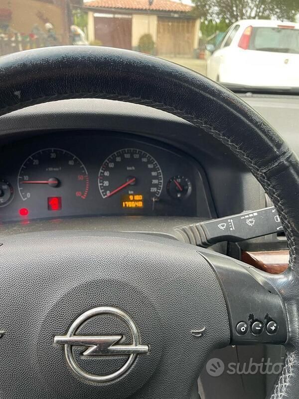 Usata Opel Vectra 125 CV (91 kW) 2003 Grigio Berlina