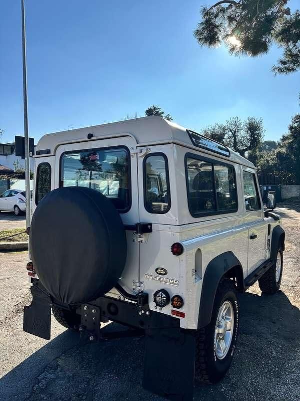 Usata Land Rover Defender 122 CV (89 kW) 2008 Bianco Station wagon