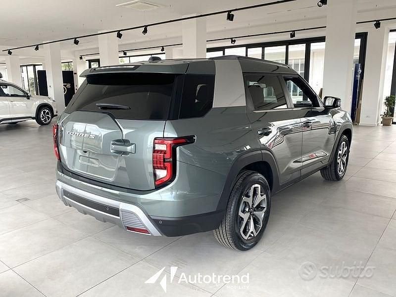 Nuova KGM Torres 163 CV (119 kW) 2025 Verde SUV