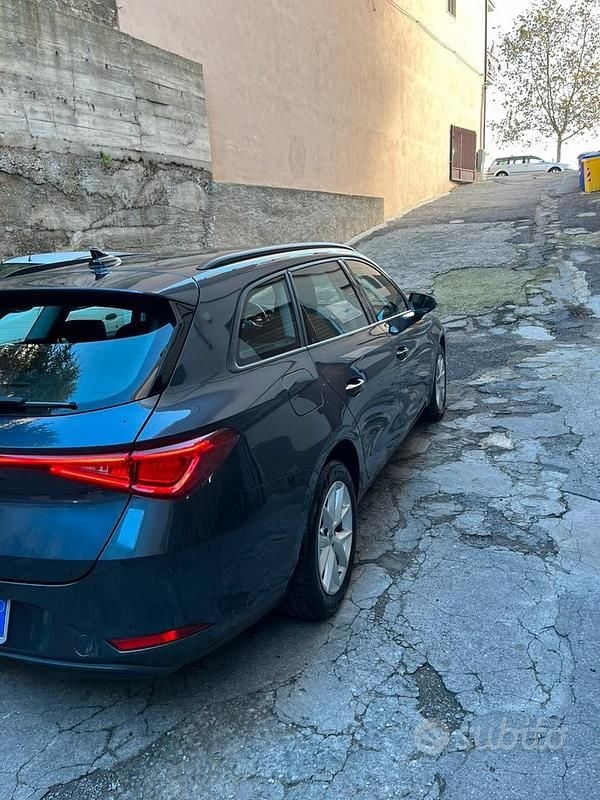 Usata Seat Leon ST 115 CV (84 kW) 2021 Grigio Station wagon