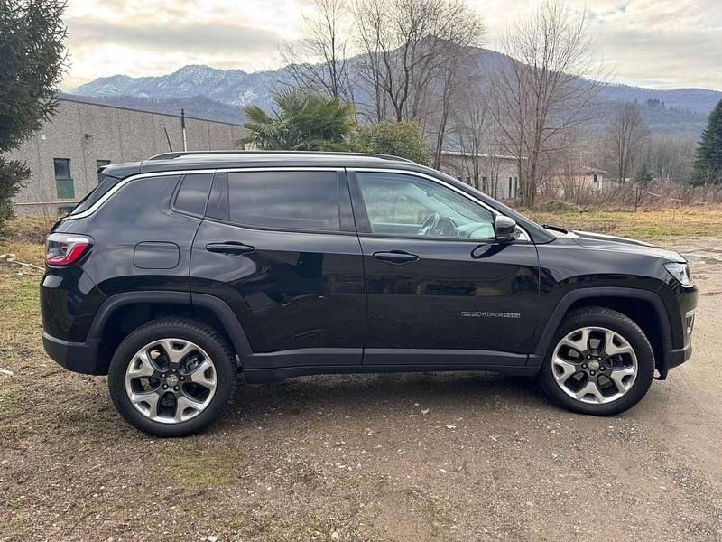 Usata Jeep Compass Limited 140 CV (102 kW) 2020 Nero SUV
