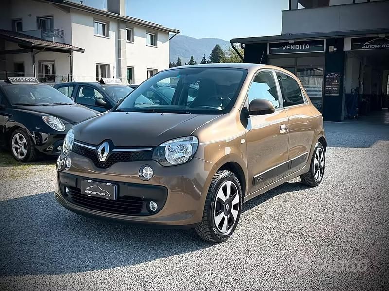 Usata Renault Twingo 70 CV (51 kW) 2017 Marrone Utilitaria