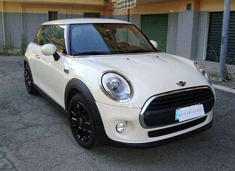Usata Mini One D Business 95 CV (69 kW) 2015 Avorio Utilitaria