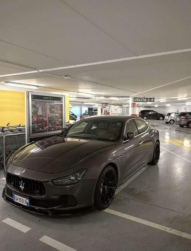 Usata Maserati Ghibli 250 CV (183 kW) 2014 Marrone Berlina
