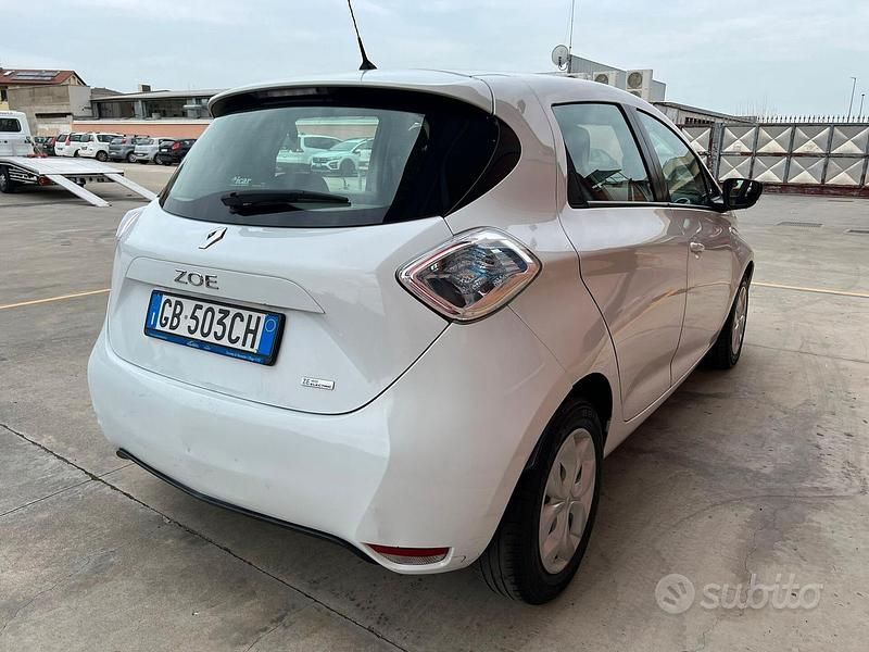 Usata Renault Zoe Life 64 kW (88 CV) 2018 Bianco Utilitaria