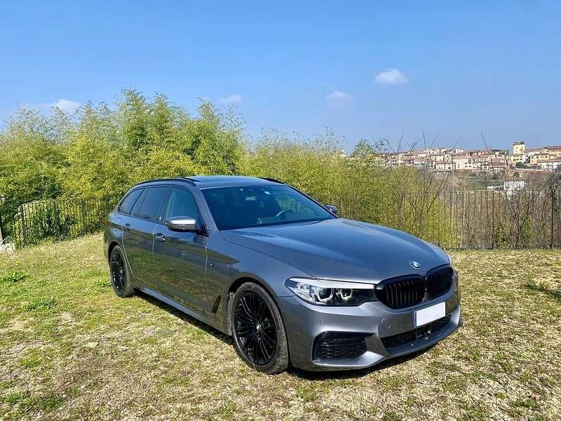 Usata BMW 530 M Performance 249 CV (183 kW) 2017 Grigio Station wagon