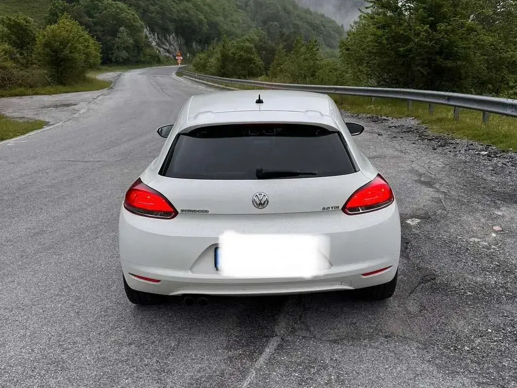 Usata VW Scirocco 140 CV (102 kW) 2010 Bianco Coupé