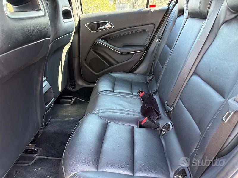 Usata Mercedes A250 211 CV (155 kW) 2013 Grigio Berlina