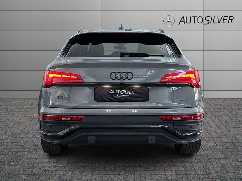 Usata Audi Q5 S-Line 204 CV (150 kW) 2022 Grigio / metallizzato SUV