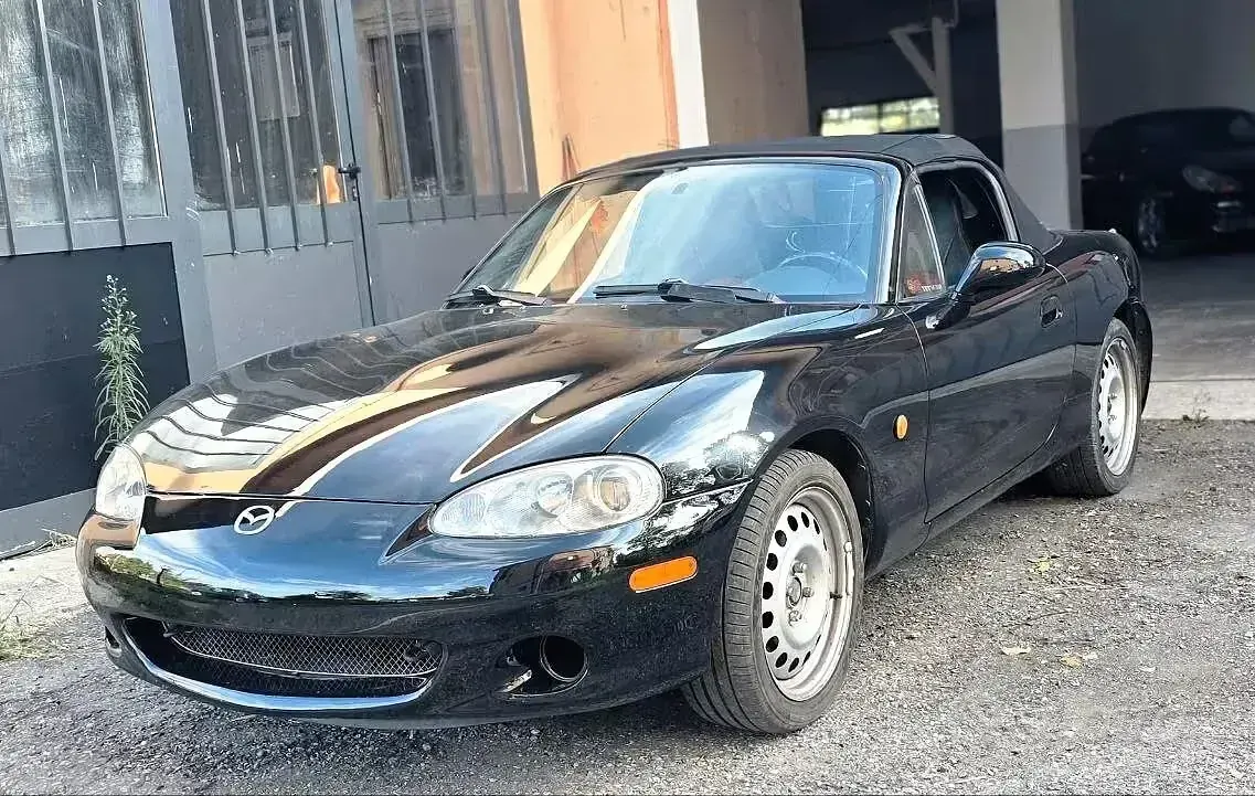 Usata Mazda MX5 146 CV (107 kW) 2004 Cabrio