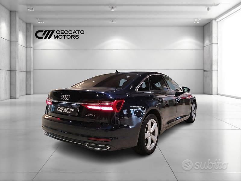 Usata Audi A6 Business 163 CV (119 kW) 2021 Blu Berlina
