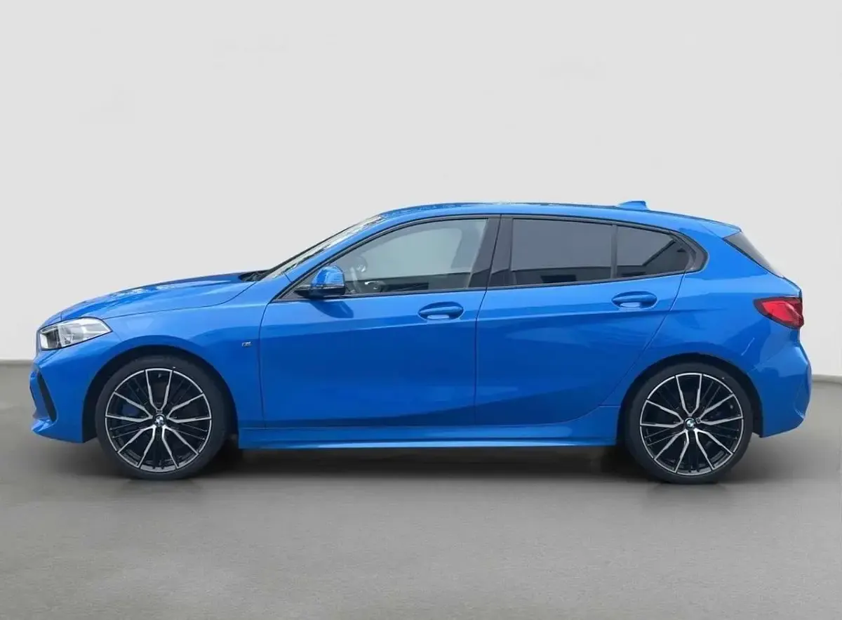 Usata BMW 118 M Sport 136 CV (100 kW) 2022 Blu/azzurro Berlina