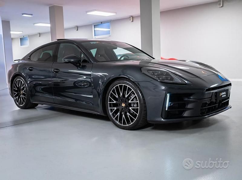 Usata Porsche Panamera Sport 354 CV (260 kW) 2024 Grigio Utilitaria