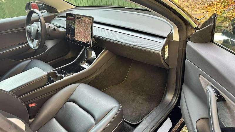 Usata Tesla Model 3 Performance 345 kW (470 CV) 2019 Nero Berlina
