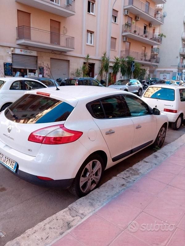 Usata Renault Mégane 110 CV (80 kW) 2009 Bianco Berlina