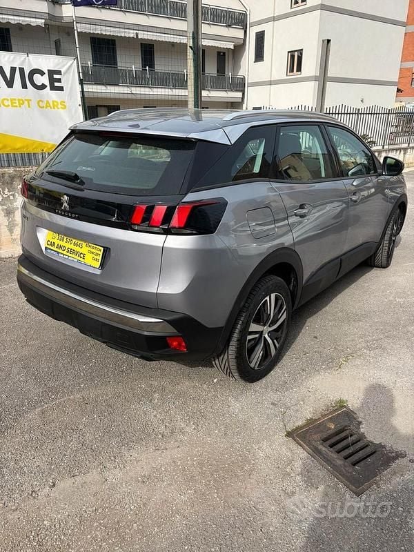 Usata Peugeot 3008 Allure 130 CV (95 kW) 2019 Grigio SUV