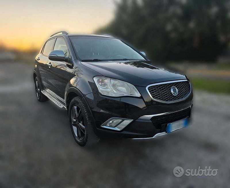Usata Ssangyong (KGM) Korando 175 CV (128 kW) 2013 Nero SUV