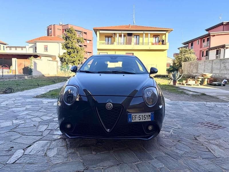 Usata Alfa Romeo MiTo Distinctive 120 CV (88 kW) 2011 Nero Utilitaria