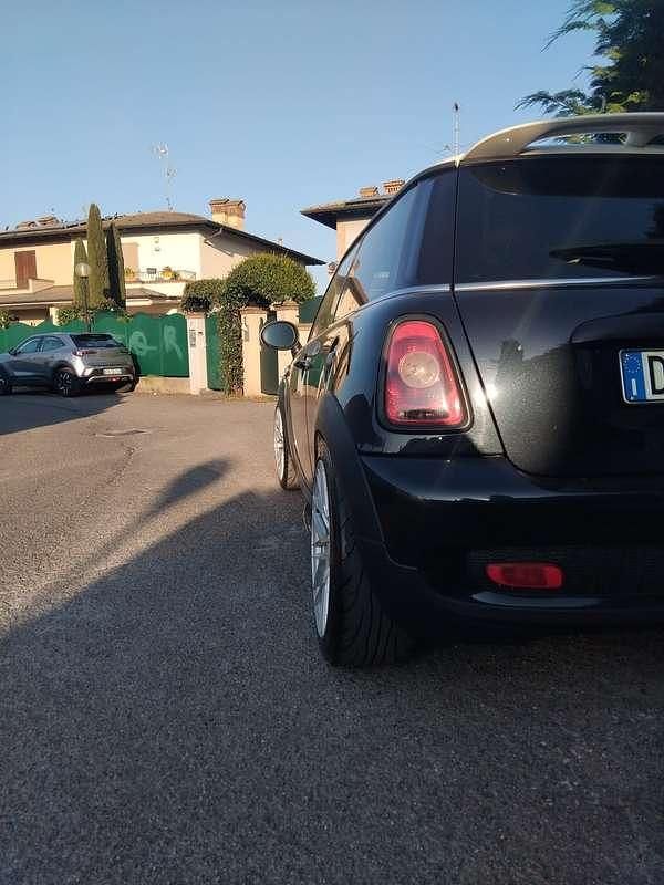 Usata Mini Cooper S 174 CV (127 kW) 2006 Nero Utilitaria