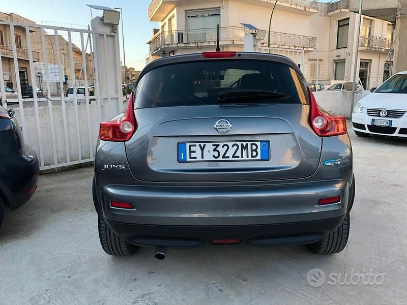 Usata Nissan Juke Acenta 110 CV (80 kW) 2015 Grigio SUV