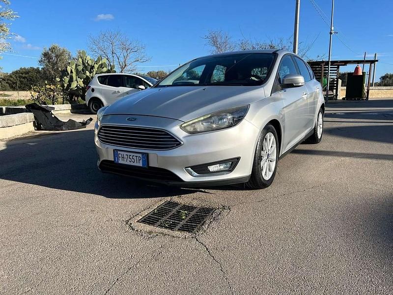 Usata Ford Focus Titanium X 120 CV (88 kW) 2017 Argento Berlina
