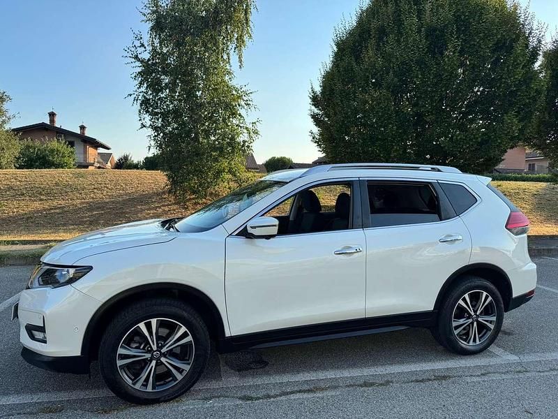 Bianco Usata 2021 Nissan X-Trail N-Connecta SUV | 15.900 € (Super prezzo) - Immagine 1/4