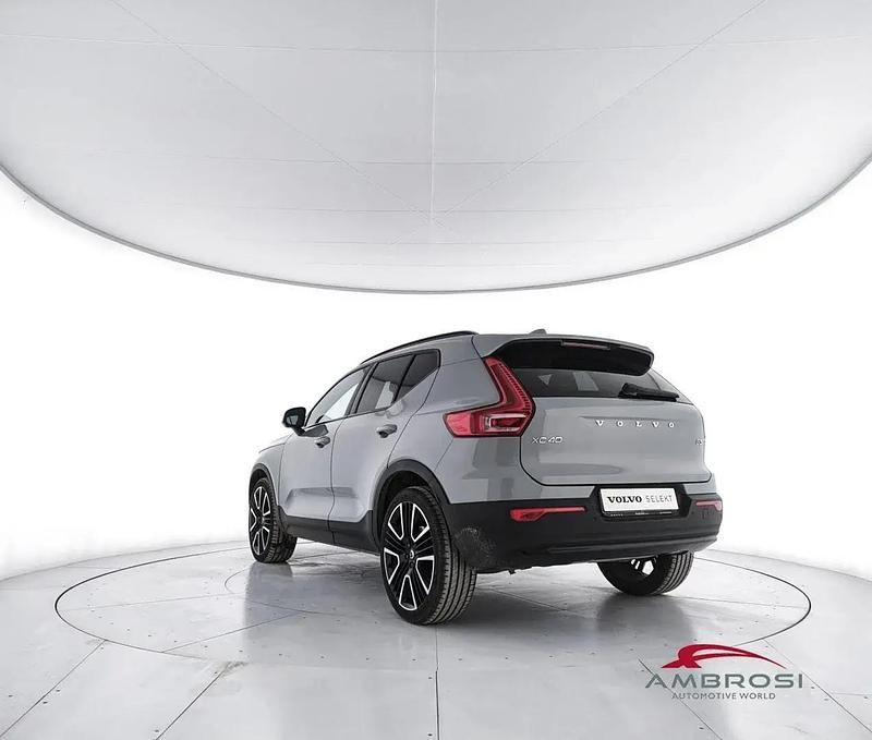 Usata Volvo XC40 Ultimate 163 CV (119 kW) 2023 Grigio SUV