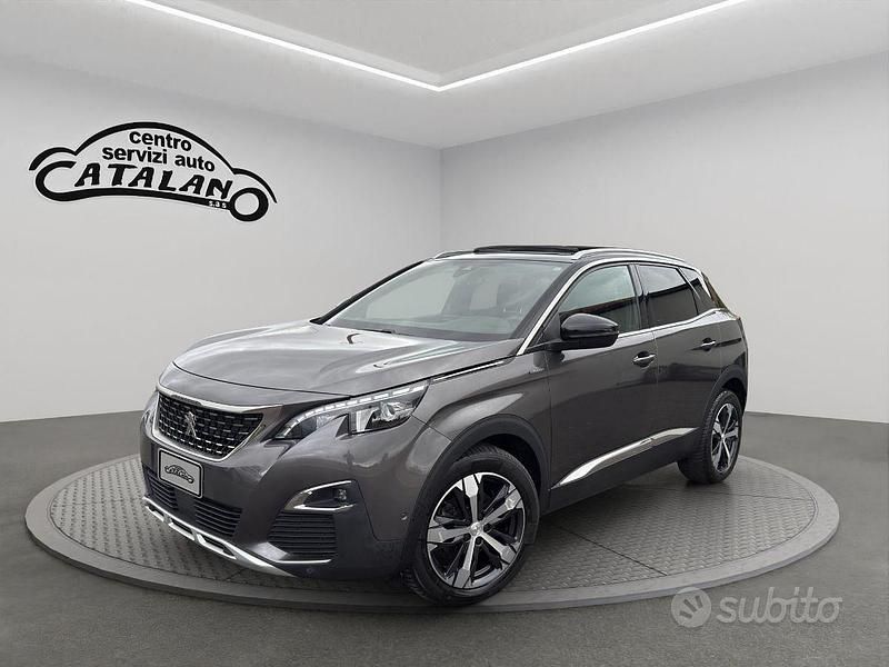 Grigio Usata 2018 Peugeot 3008 GT-line SUV | 16.800 € (Cara) - Immagine 1/4