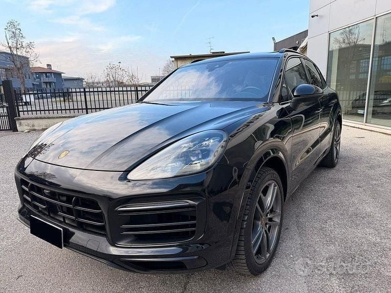 Usata Porsche Cayenne 340 CV (250 kW) 2020 Nero SUV