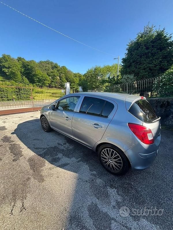 Usata Opel Corsa 2008 Grigio Utilitaria