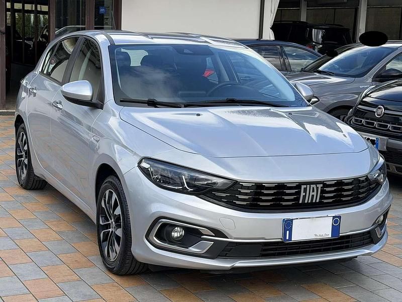 Usata Fiat Tipo Easy 120 CV (88 kW) 2018 Grigio maestro Berlina